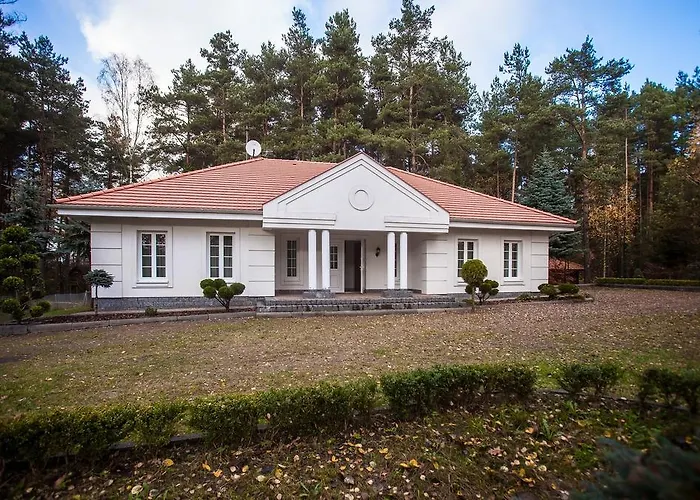 فيلة Dworek Mysliwski هاجوكوفه